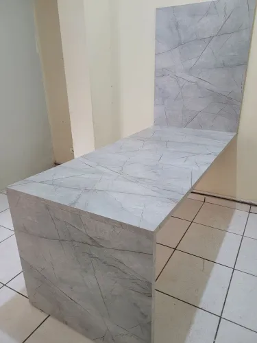 Mesa de escritório 100% MDF
