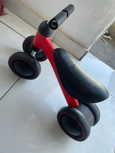 Bicicleta de equilíbrio buba 