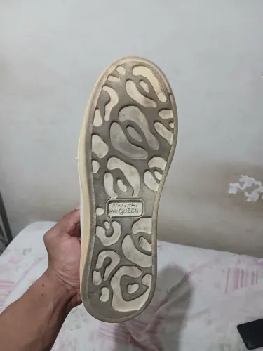 Vendo tênis Alexander mc queem 1 linha premio