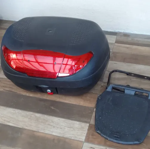 Caixa transpote moto com suporte