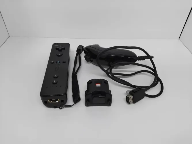 Controle Wii + nunchuck + sensor pretos