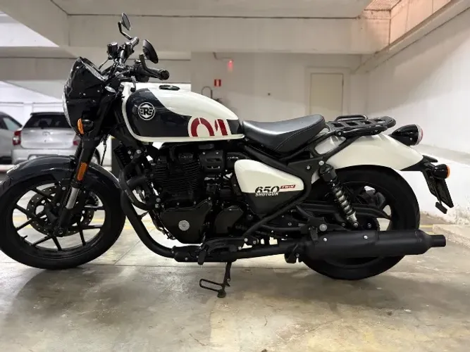 Royal Enfield Shotgun 650 Branca - Estado de nova