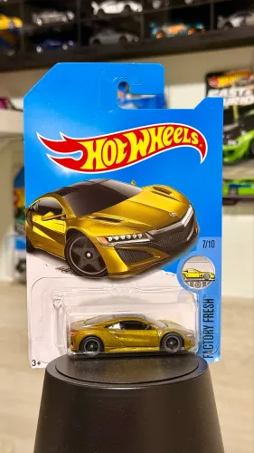 Hot Wheels Acura NSX sth Super Treasure Hunt - 2015