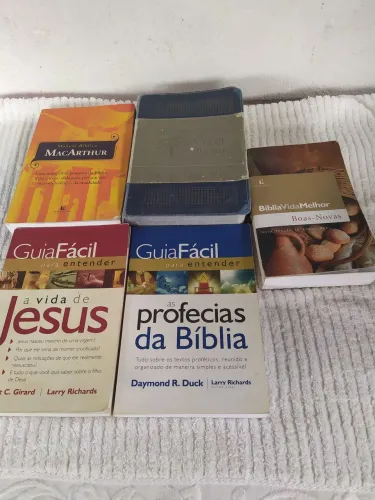 Vendo coleção estudo bíblico ,5 volumes editora Thomas Nelson.