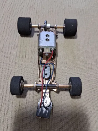 Chassi Fittipaldi config 1977- Autorama Estrela 