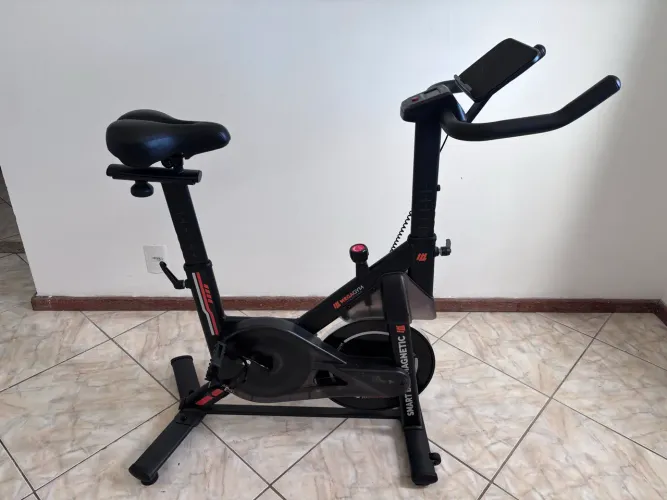 Bicicleta Ergométrica Smart Magnetic MegaGym