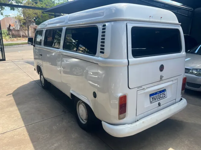 Volkswagen Kombi Standard 1.4 MI Total Flex 8V 2012