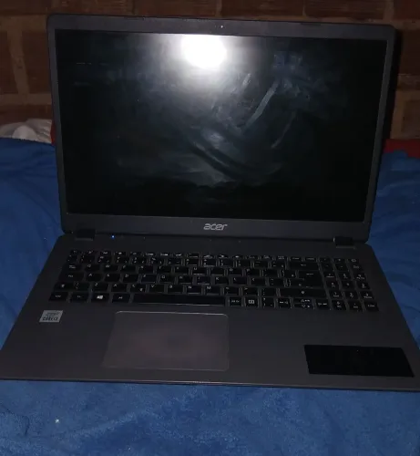 Notebook Aspire 3 256GB com 8GB de RAM em perfeito estado 