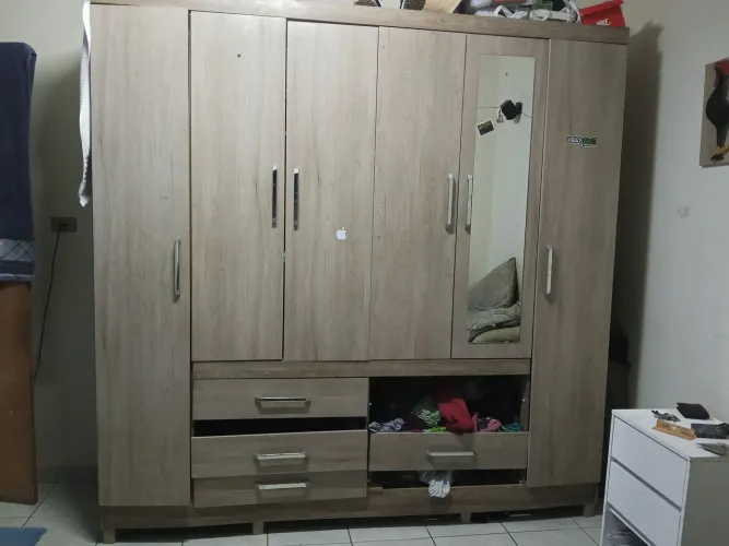 Guarda roupa doação