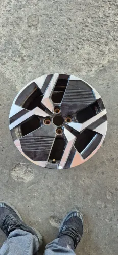 Rodas 17" avulsa. Original Peugeot. 2008