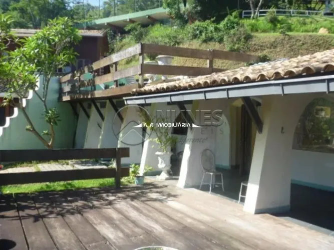 Casa em Condomínio para Venda em Itapevi, 3 quartos, 1 suíte, 7 vagas de garagem, 600m²