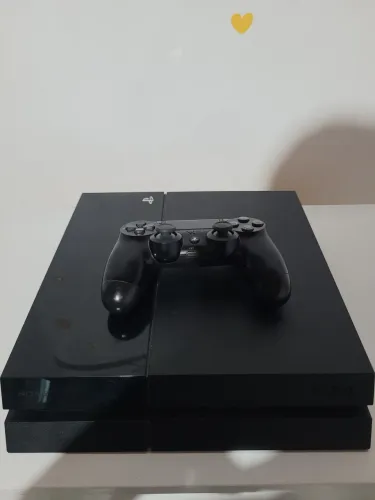 Playstation 4 em bom estado