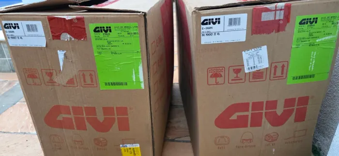 Baú GIVI - laterais e top case