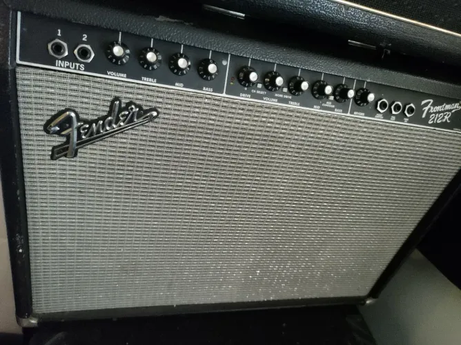 Fender Frontman