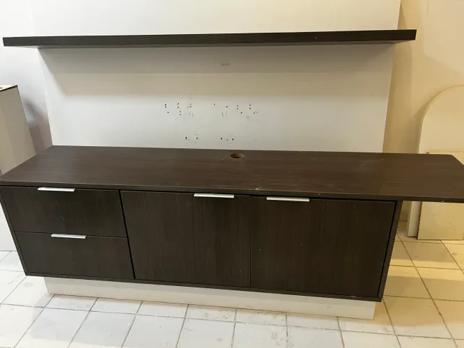 Cômoda Planejada 100% MDF + Vidro + Painel e Prancha