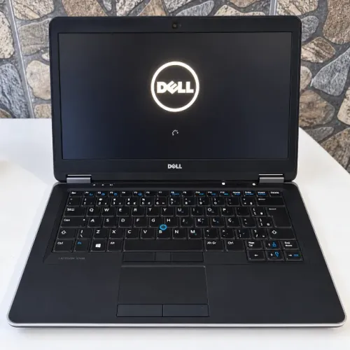 Notebook Dell Latitude E7440 Core i7 | 8GB RAM | SSD 240GB | Windows 10 Pro