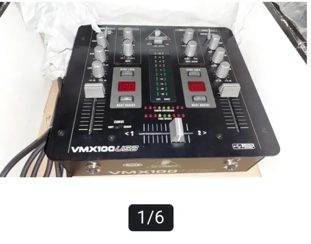 Mixer Behinger VMX 100 USB usado