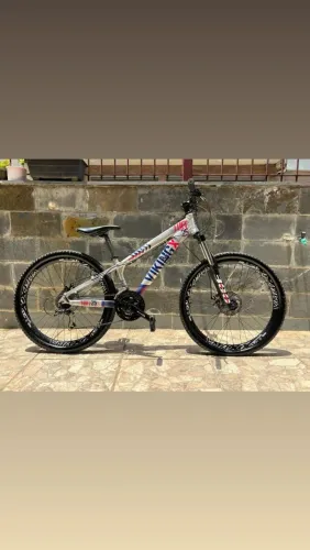 Bicicleta pouco usada