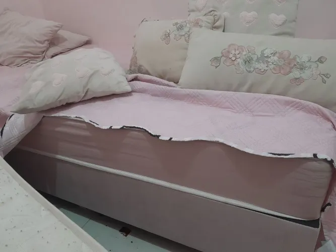 CAMA ROSA CLARO + BASE BARATISSIMO