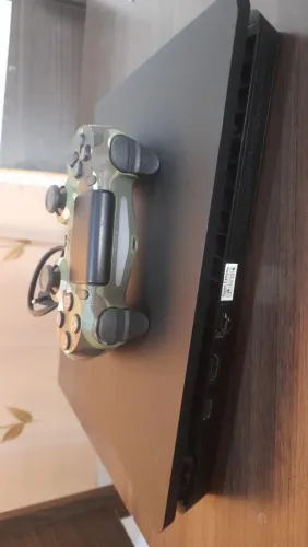 PS4 COM CONTROLE ORIGINAL