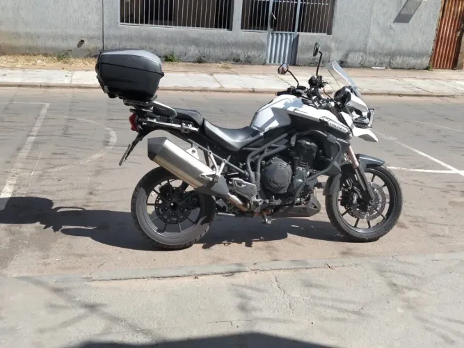 Vendo excelente Triumph 2014 55.000km