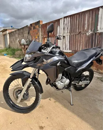 Vendo XRE 300 2022 boleto ou financiamento ?