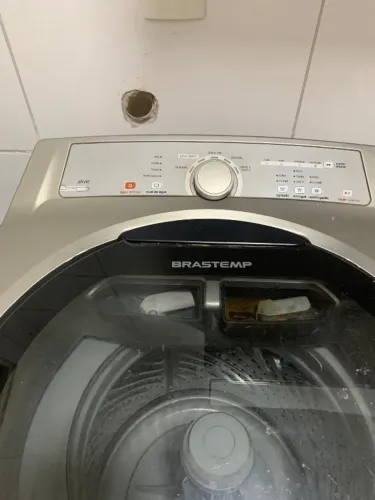Máquina de lavar roupas Brastemp