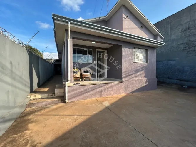 Casa com 06 dormitórios à venda no Jardim Nova Itália em Limeira-SP