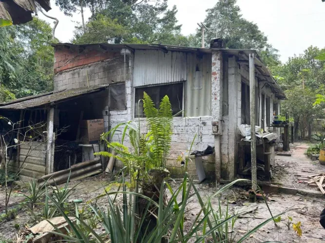 Chácara para Venda em Itanhaém, São Fernando, 2 dormitórios, 1 suíte, 1 banheiro, 3 vagas