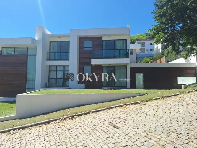 CASA DE ALTO PADRÃO NO CONDOMINIO GOLDEN SUN PARA LOCAÇÃO.