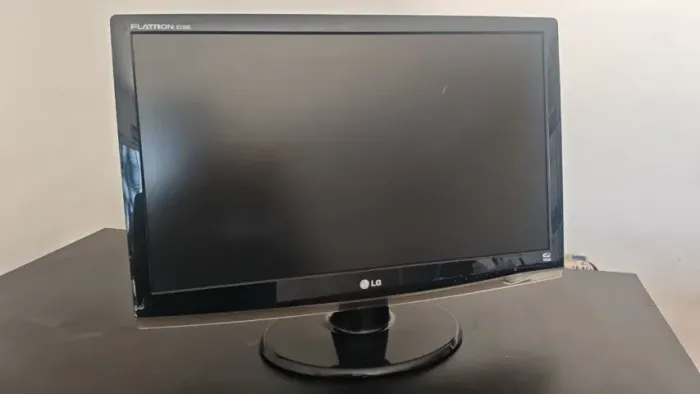 Monitor LG Flatron LED - Funcionando Perfeitamente