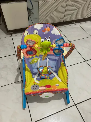 Cadeirinha de descanso bebê