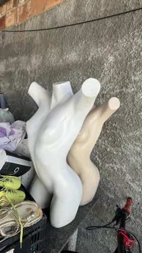 2 Manequim femininos