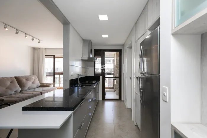 Apartamento à venda com 2 quartos no Ecoville em Curitiba