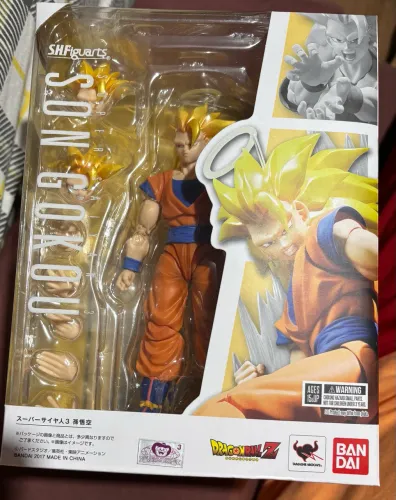 Sh figuarts Bandai Goku Super Saiyan 3 Original