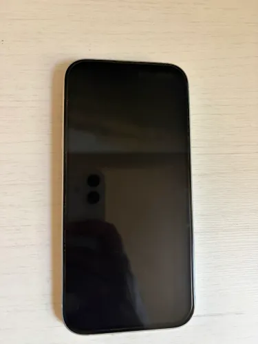 iPhone 15 /128gb -menos de 1 ano de uso