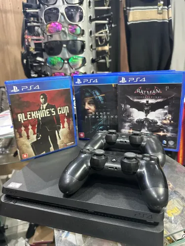 Ps4 slim hd de 1tera com 2 controles e jogos