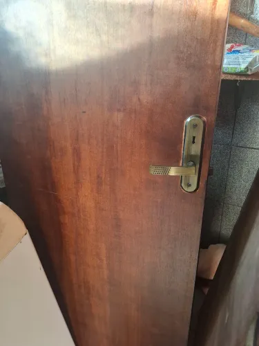 Vendo 2 portas internas semi-novas