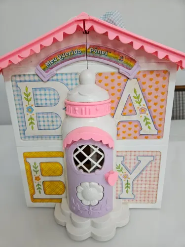 Vendo Berçario Ponei década 80, completo com todos itens e baby ponei incluso