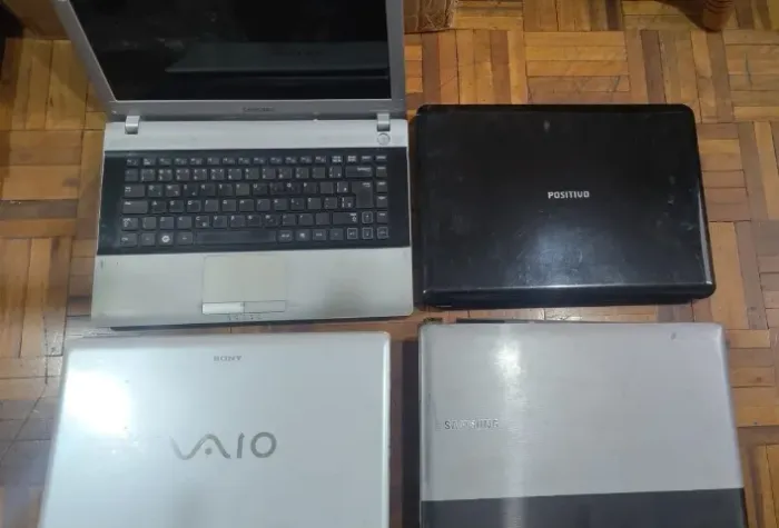 Vende-se notebooks para retirada de peças