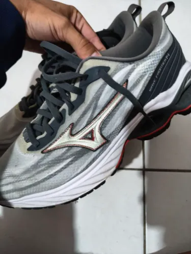Tênis Mizuno Wave Frontier 14 - Masculino