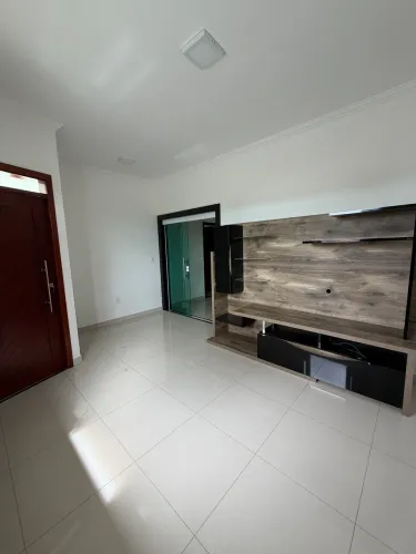Casa para aluguel incluso ÁGUA E ENERGIA
