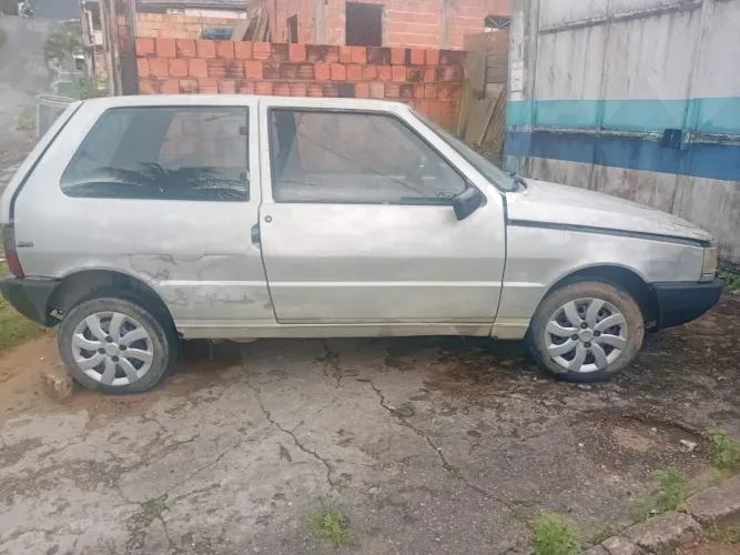 Fiat Uno Mille 1.0 Electronic 4P 2022