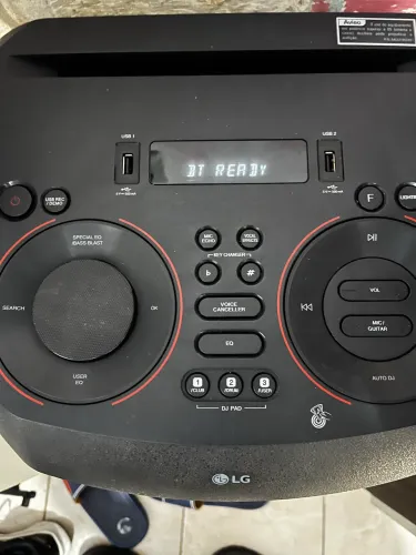 Vendo som LG XBoom