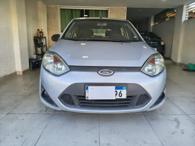 Ford Fiesta SE 1.6 8V Flex 5P 2014