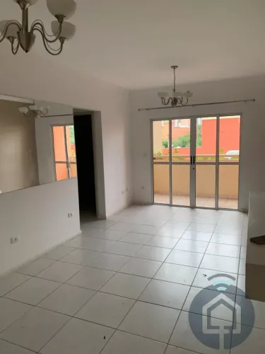 Apto 2 Dorms (1 Suíte) com Quintal na Av. Center São Roque!