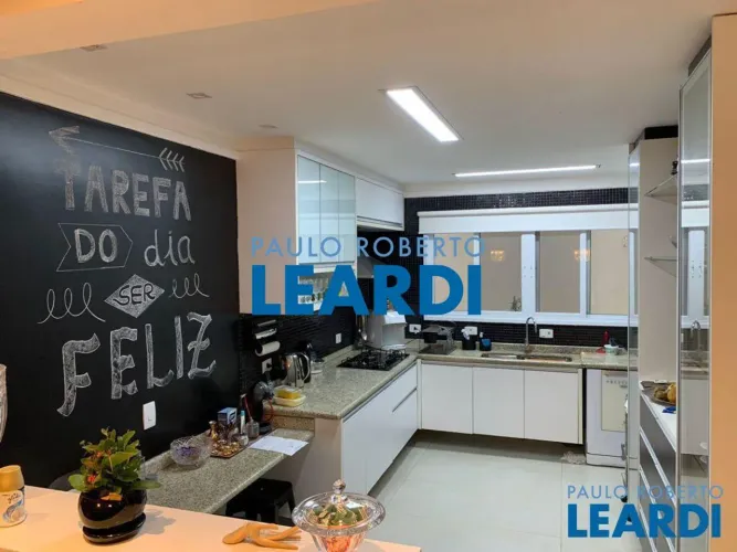 CASA EM CONDOMÍNIO - ALPHAVILLE - SP