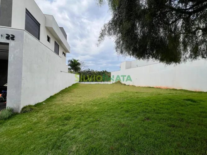 Lote com 360 m² à venda no Hayashi, Parque Industrial, Maringá-PR