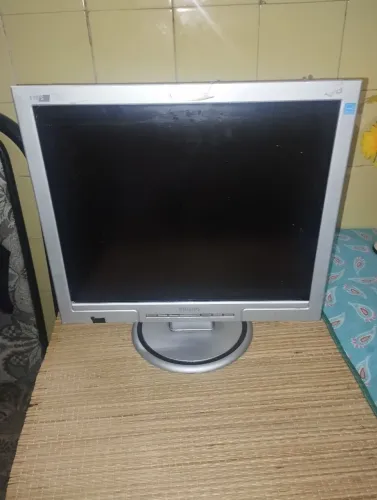 Monitor Philips leia a descrição