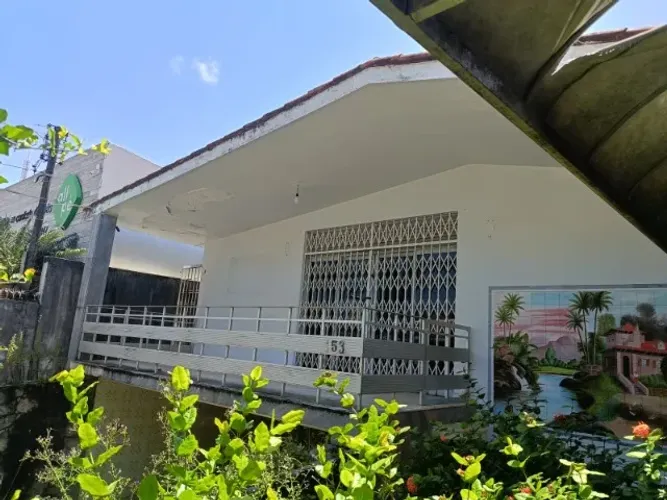 Casa à Venda